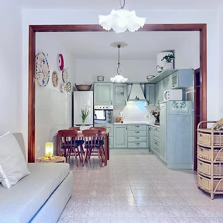 Casa Spaziosa A 5 Minuti Dal Mare Feriehus *